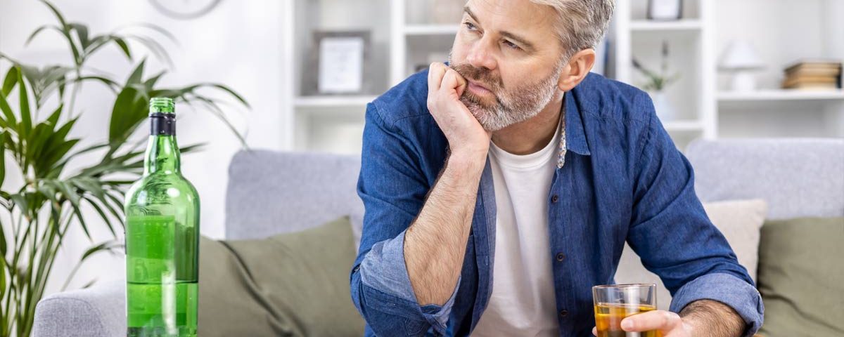 Can You Have Alcohol After a Tooth Extraction?
