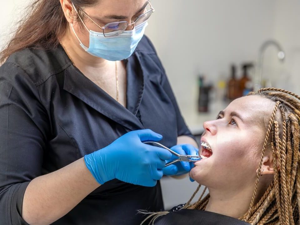 Top 6 Reasons to Have Your Wisdom Teeth Removed